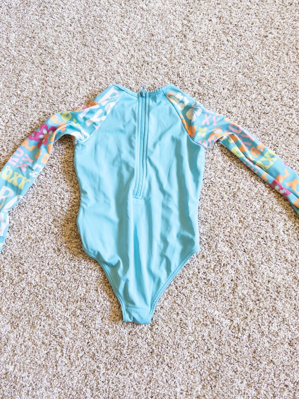 Bundle of 2 Girls 5 Rash Guard Long Sleeve One Piece Swimsuit Roxy Lands End